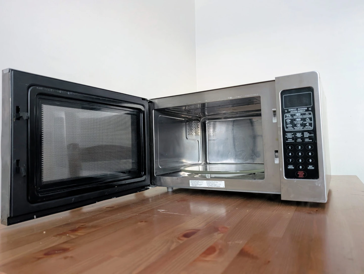 Sanyo "Euro Touch" Microwave Oven - photo 2