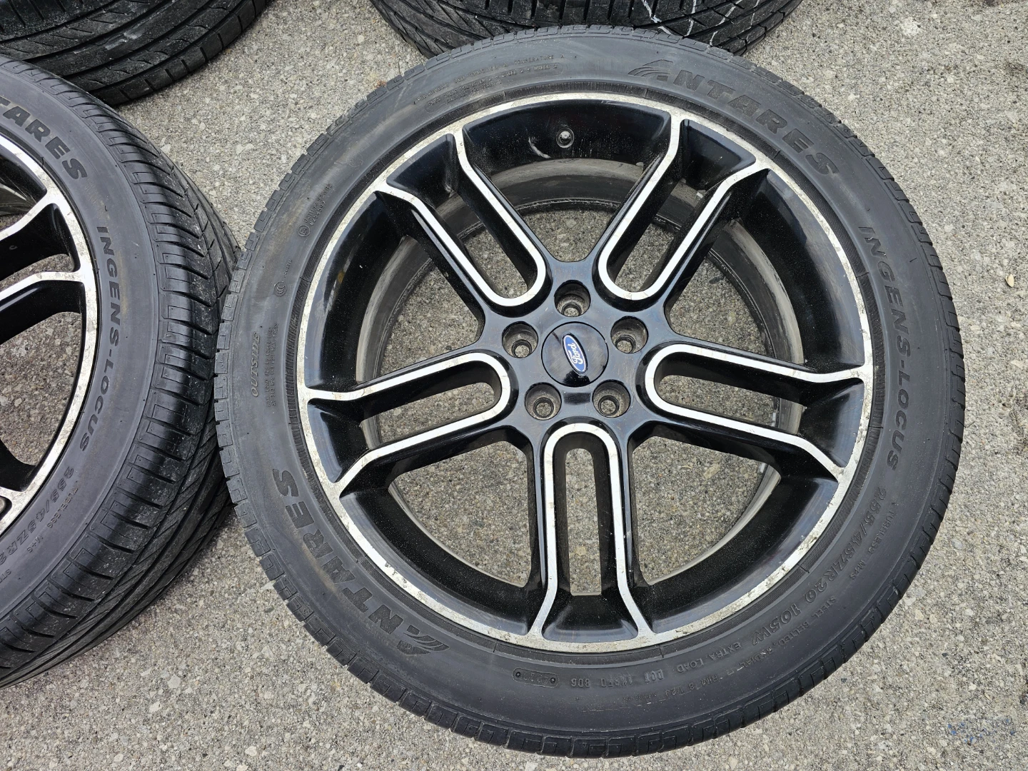 FORD EDGE/FLEX O.E.M RIMS AND ALL SEASON TIRES 255/45 R20 - photo 5