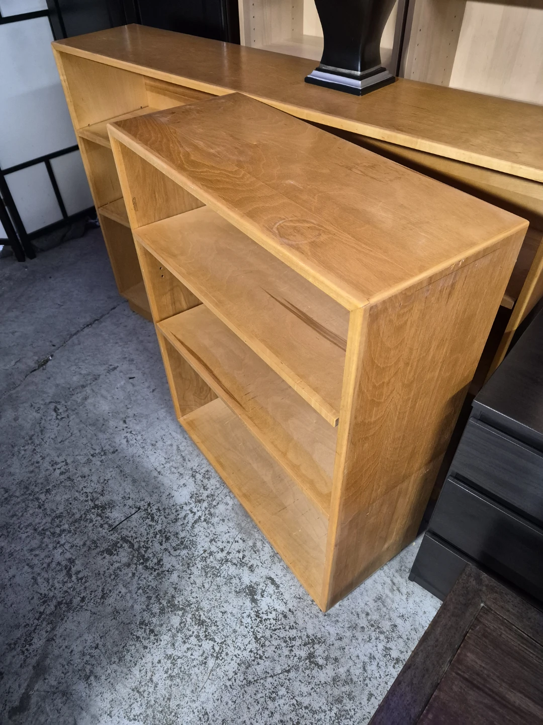 Wooden Bookshelf - photo 4