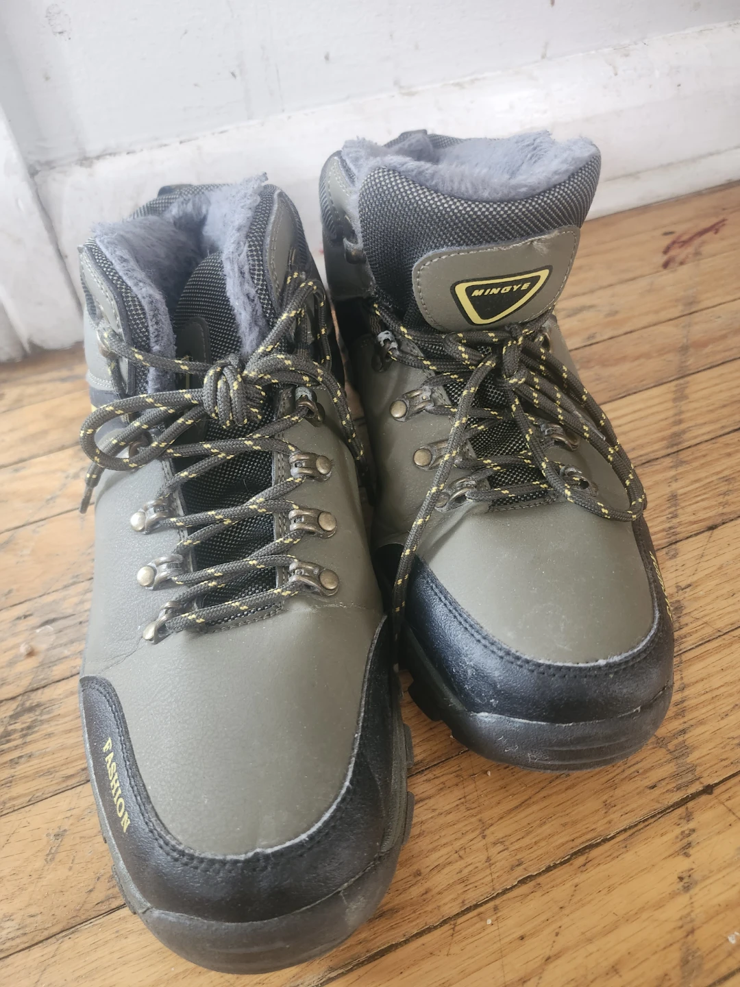 🥕 MINGYE Fur Lined Hiking Boots - Size 44 - photo 2