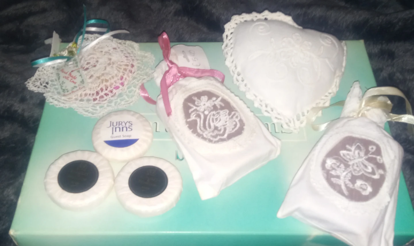 Ireland import lot; soaps lace scent mini heart pillow - photo 2
