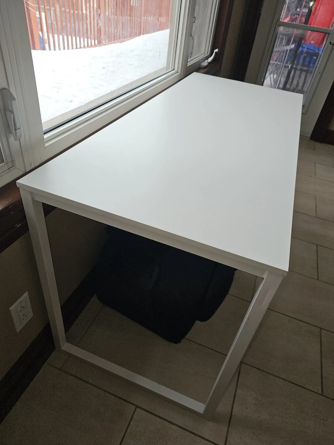 White Desk - photo 4