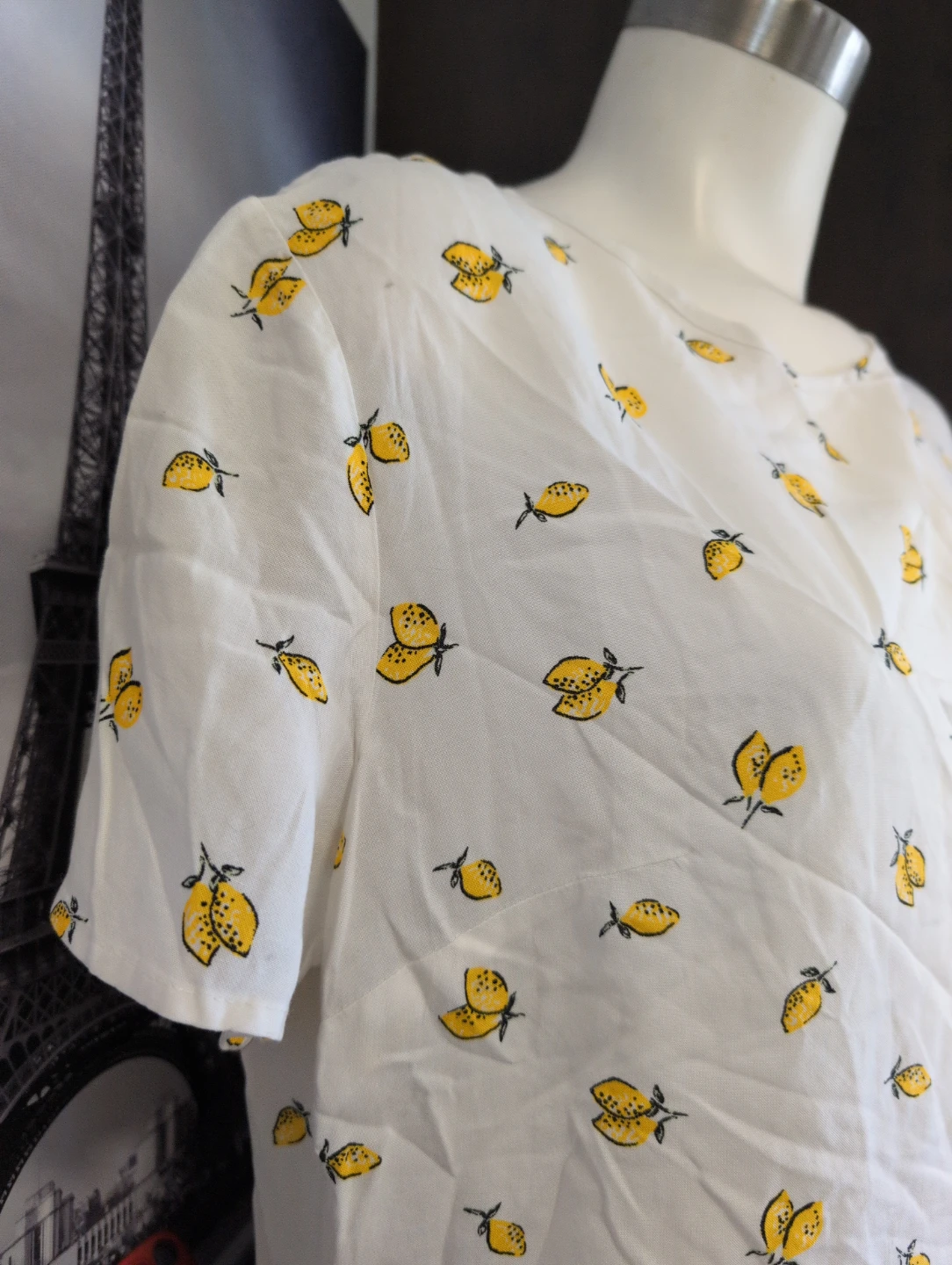 H&M Divided Lemon Print Blouse Size 12 - photo 2