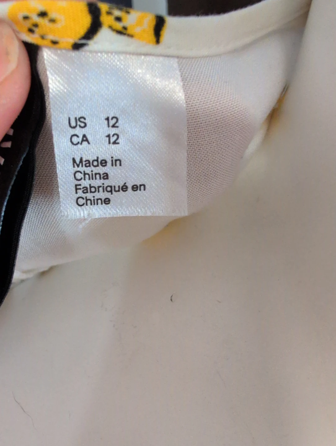 H&M Divided Lemon Print Blouse Size 12 - photo 5