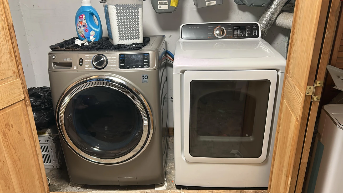 Samsung White Electric Dryer