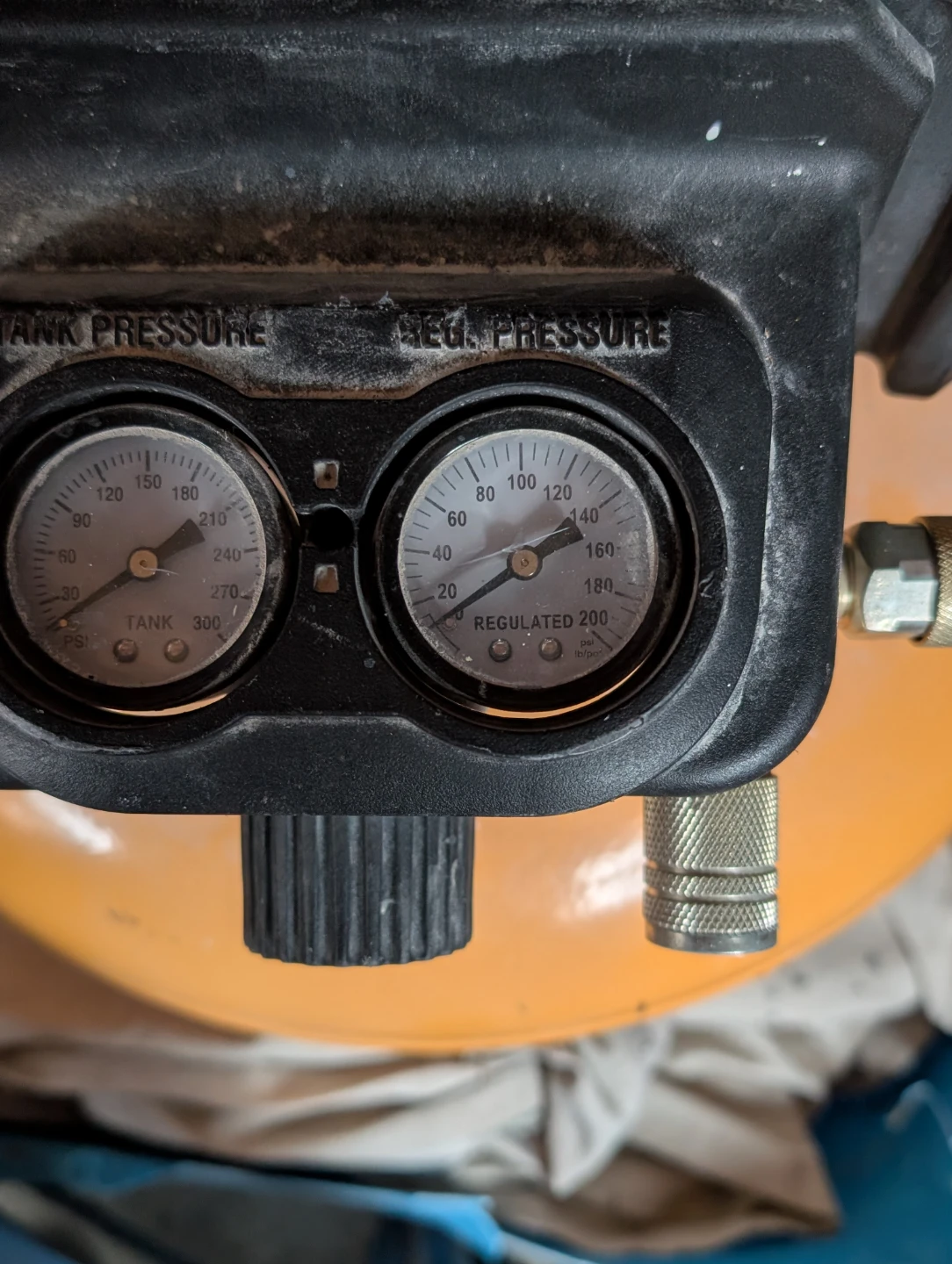 Bostitch 6 Gallon Air Compressor - photo 3