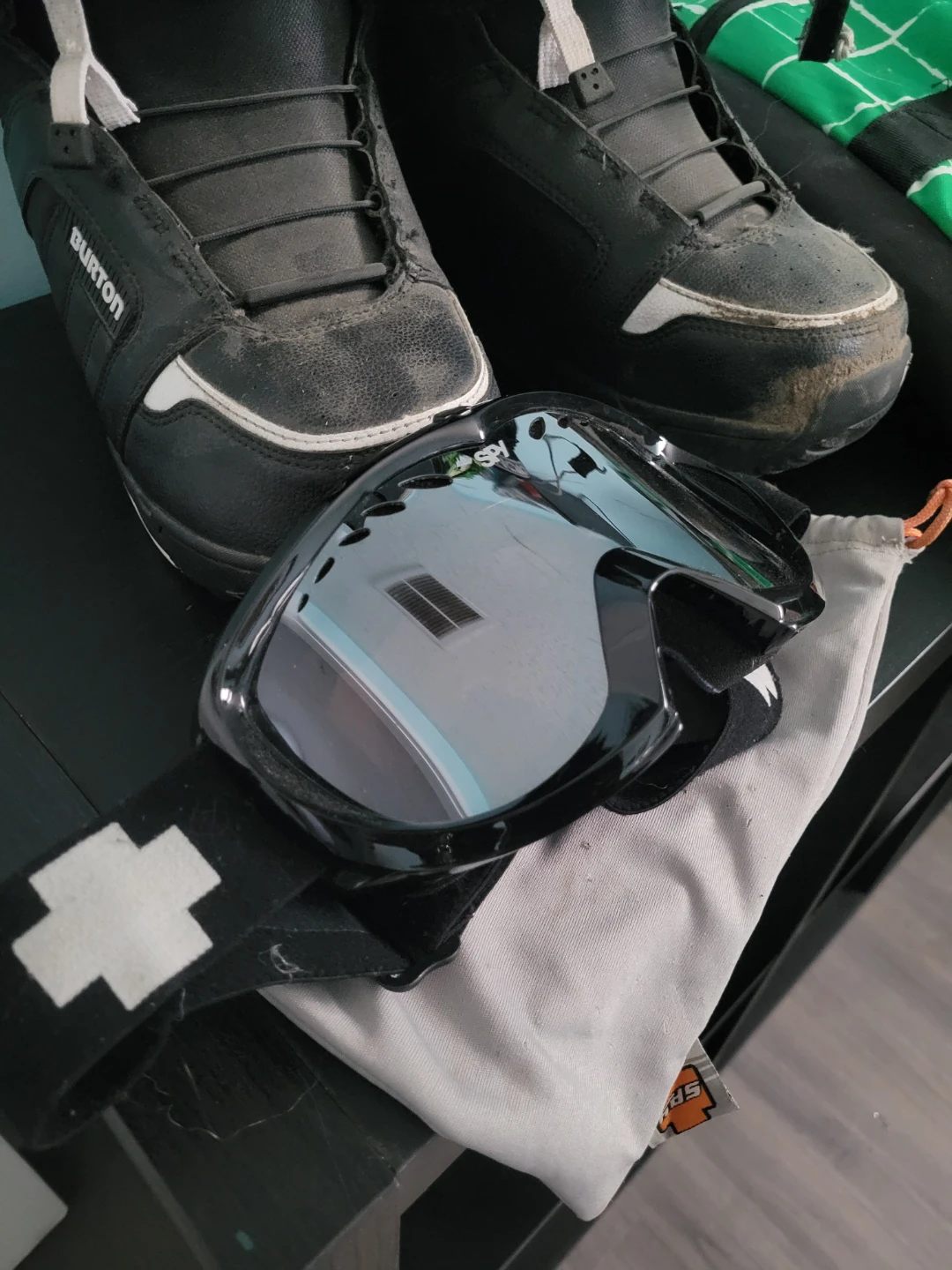 Burton Snowboard Boots, Spy Goggles, Snowboard Bag - photo 3