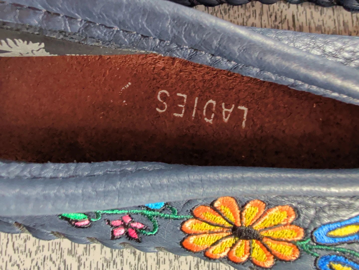 Dark Blue Embroidered Moccasins - Ladies Size 7 - photo 4