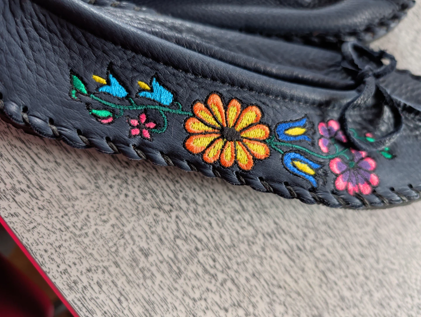 Dark Blue Embroidered Moccasins - Ladies Size 7 - photo 5
