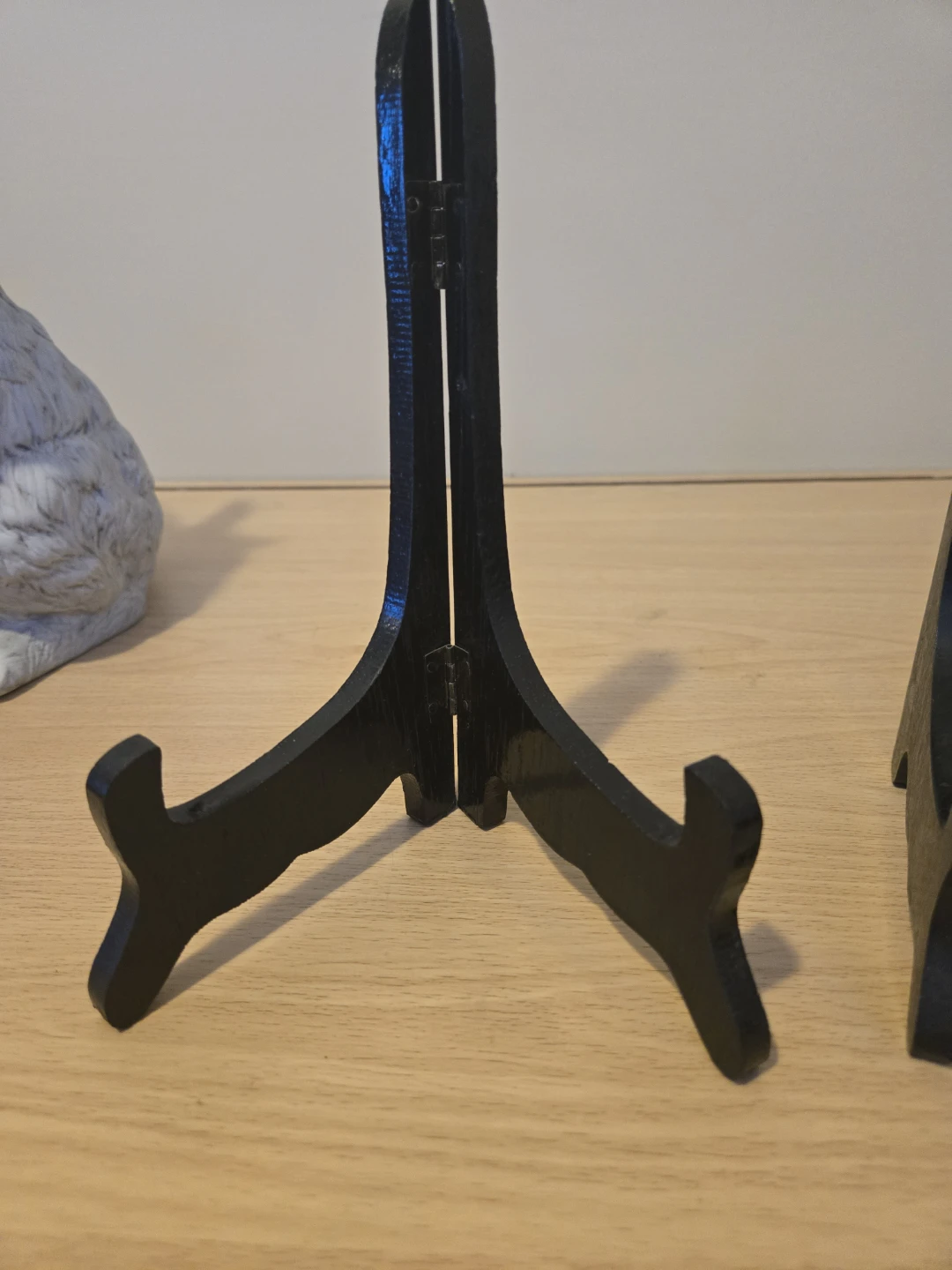 Black Easel Collector Plate Display Stands - Set of 7