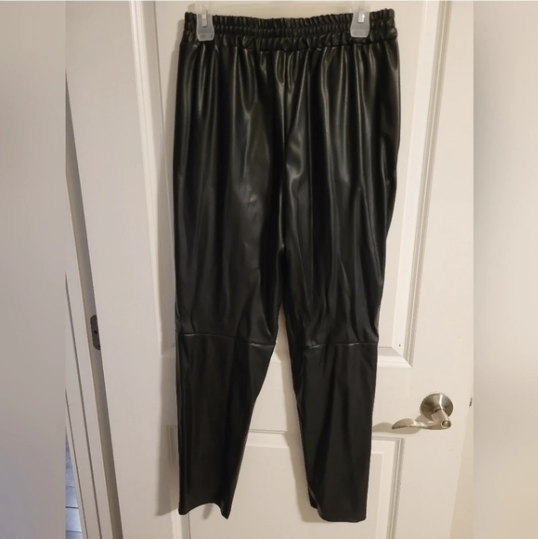 Fabletics Vegan Leather Jogger Pants - Black, M/8