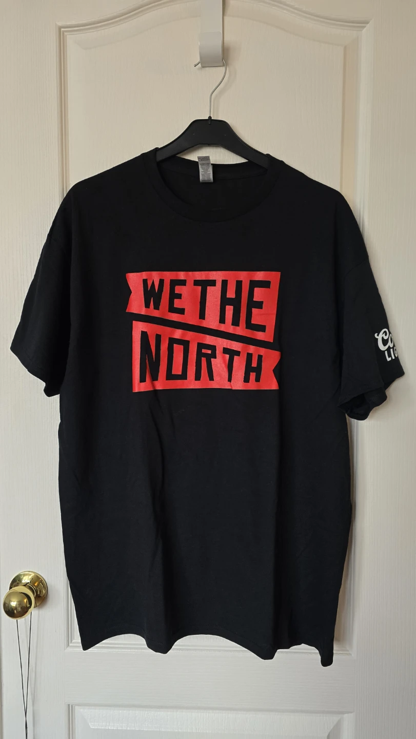 NEW  We The North T-Shirt - XL