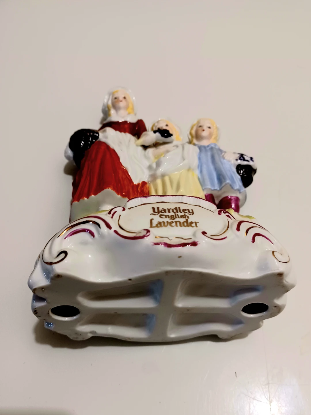 Vtg.Warrillow England Lavender Yardley Figurine - photo 5