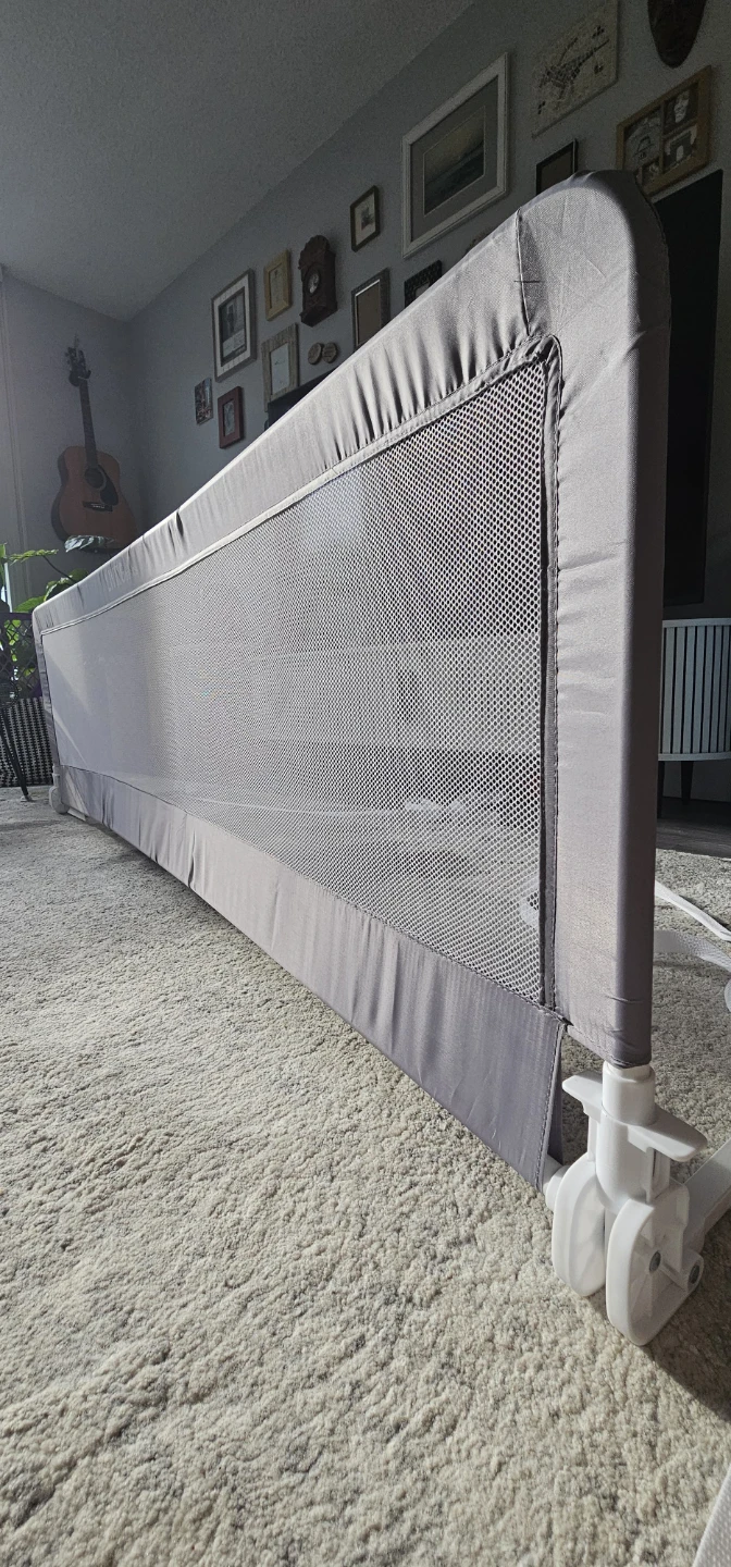 Bed Rail for Toddlers – $10 - photo 2