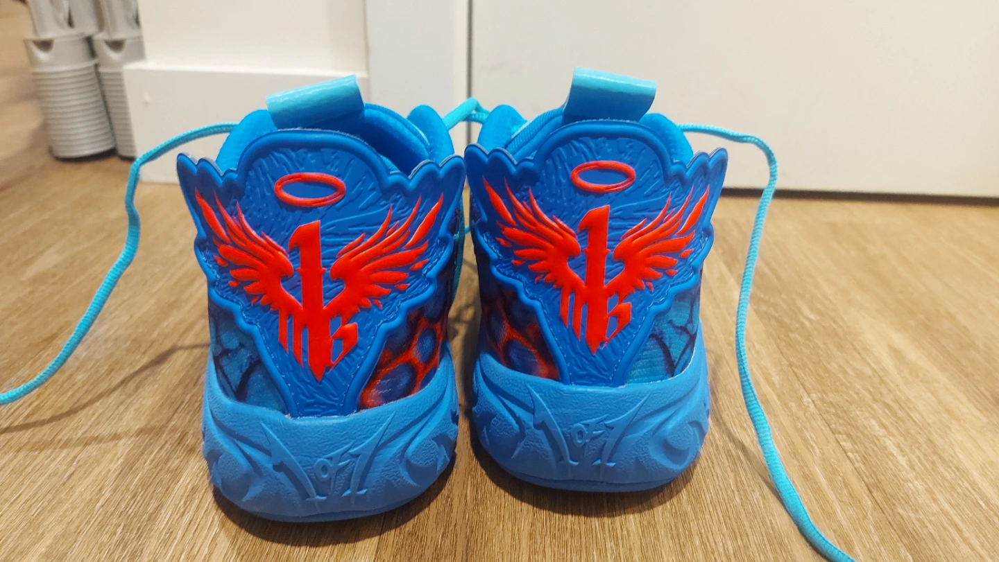 Melo's Basketball shoes- US Size 9.5 - photo 4