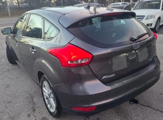 2018 Ford Focus Hatchback - photo 2
