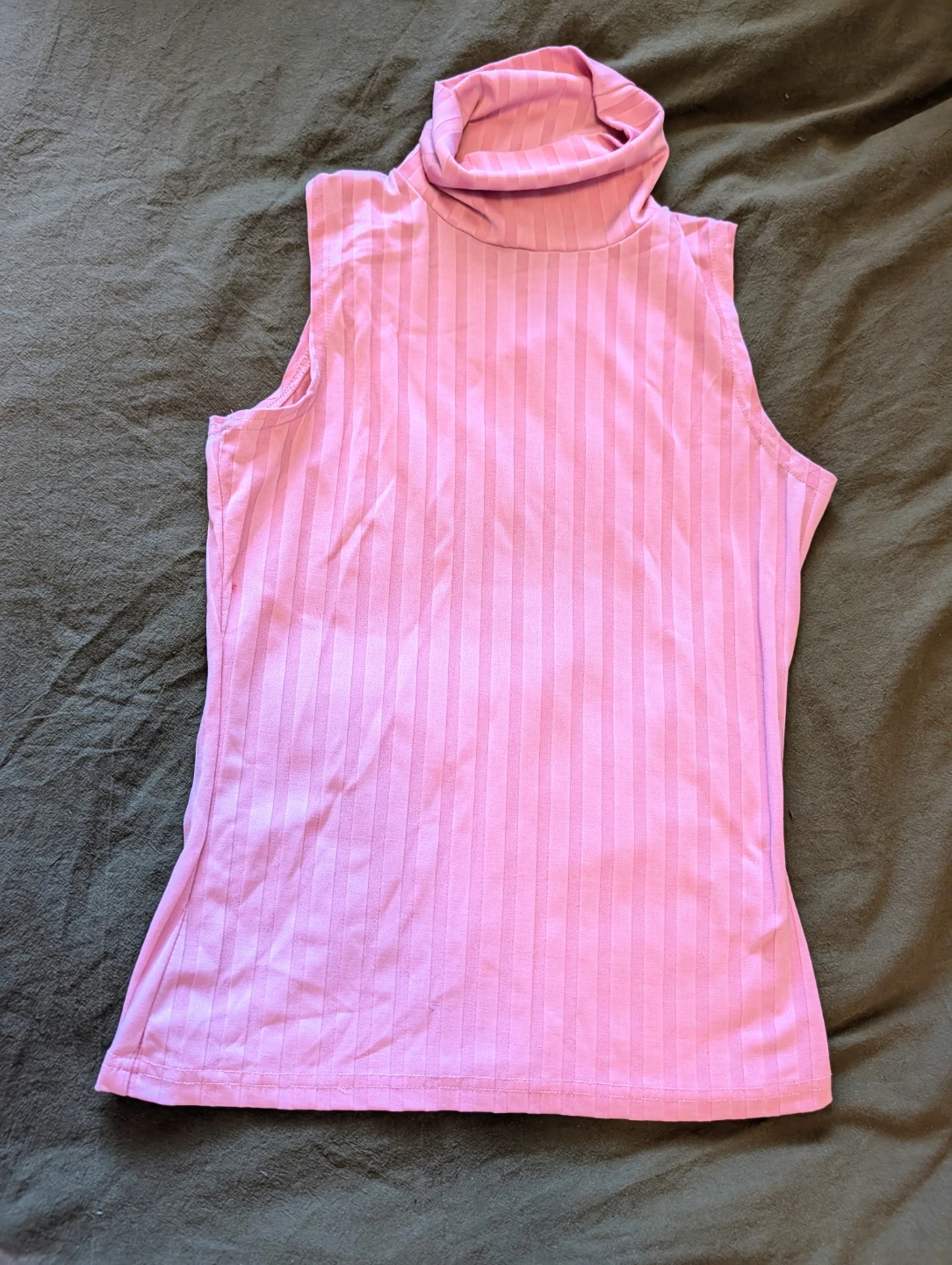 Beechers Brook Sleeveless Turtleneck Top - Pink