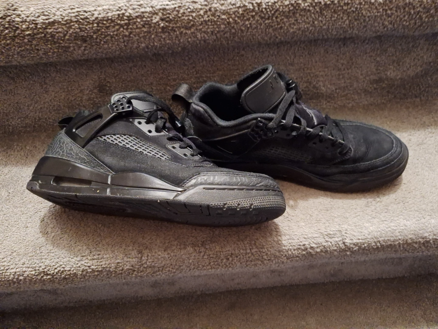 Black Nike Sneakers 9.5