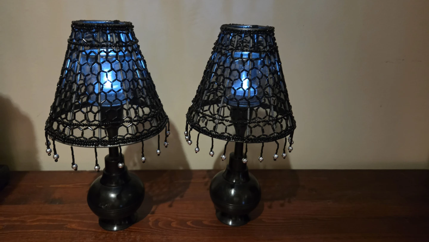 Pair of Black Beaded Table Lamps - photo 4