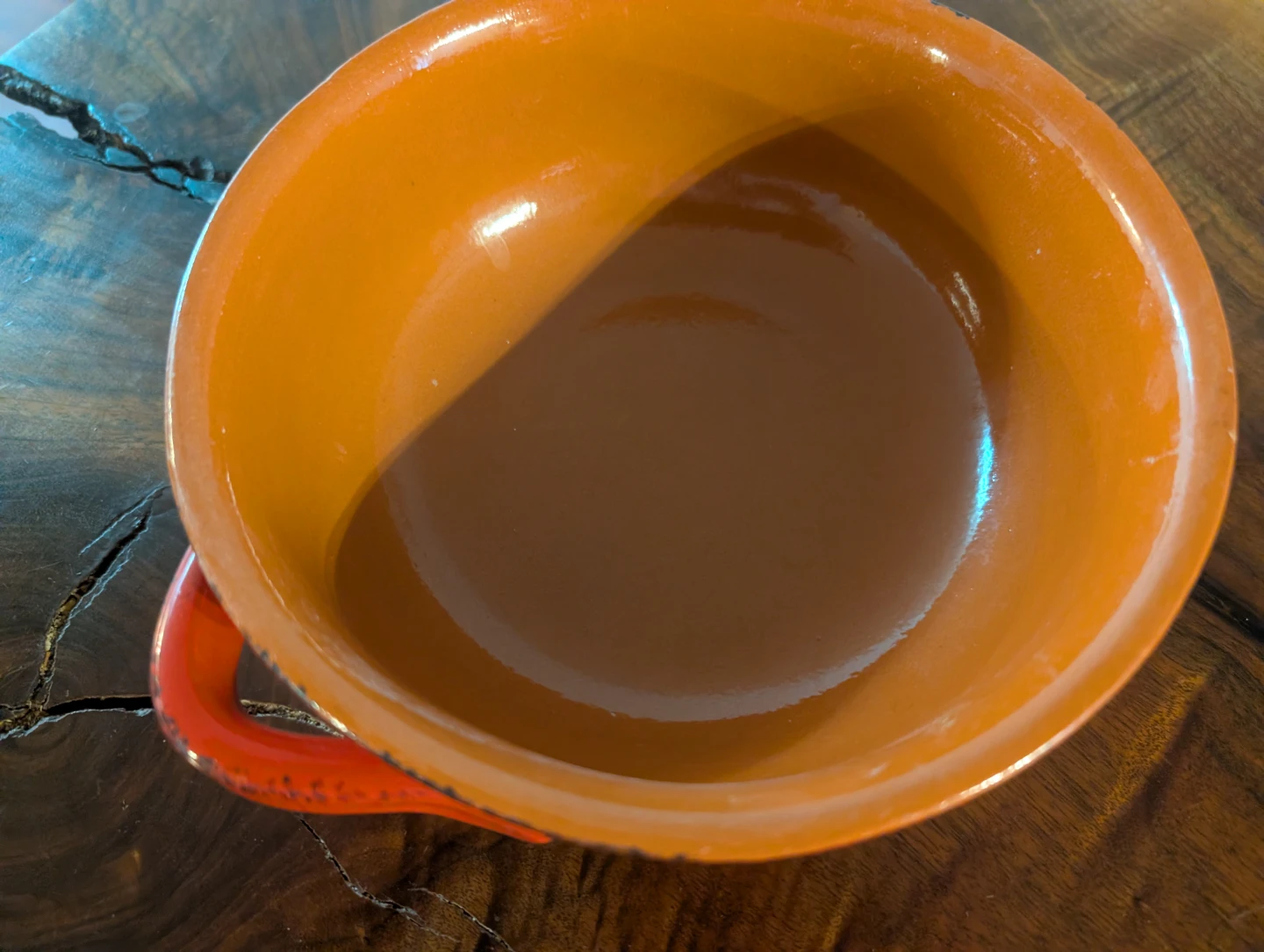 Rustic ceramic serving bowl with handles - photo 3
