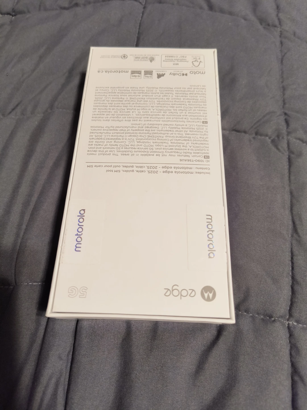 Motorola Edge 2025 Deep Forest smartphone - photo 2