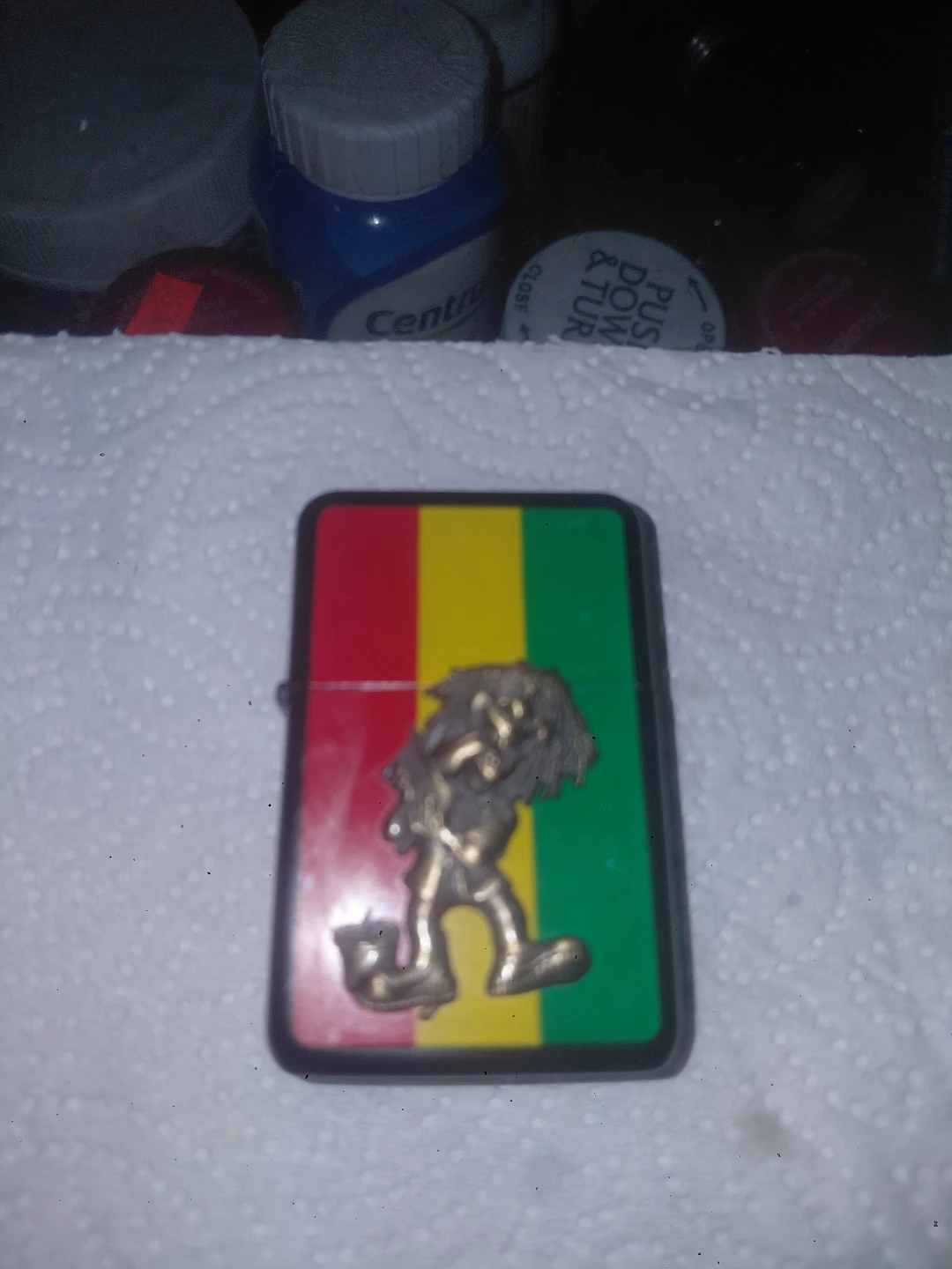 Rasta Themed Lighter with Lion Emblem - photo 2
