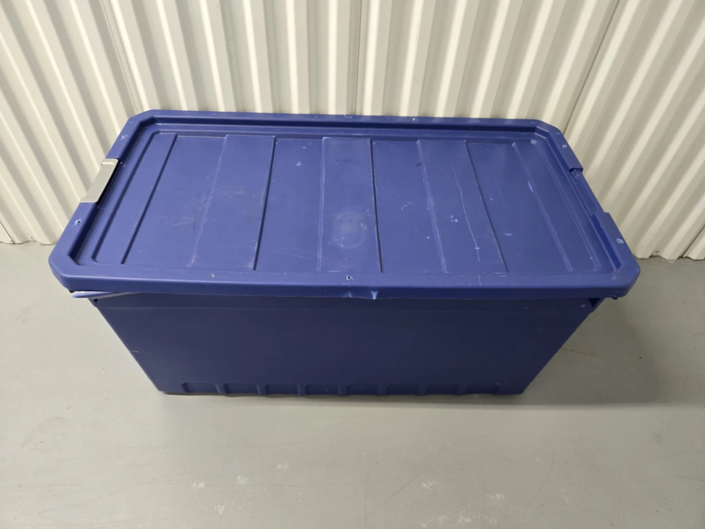Sterilite 50 Gallon Storage Bin - photo 5