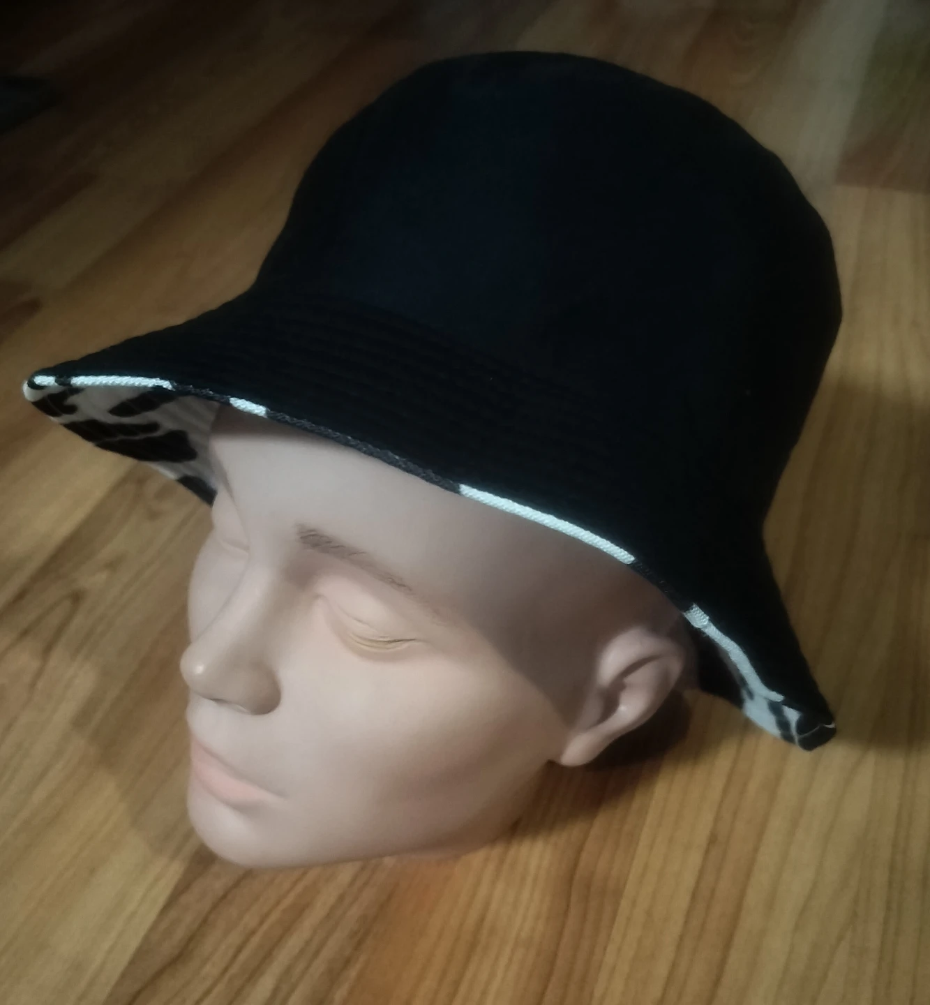 Cow Print Reversible Bucket Hat - photo 2