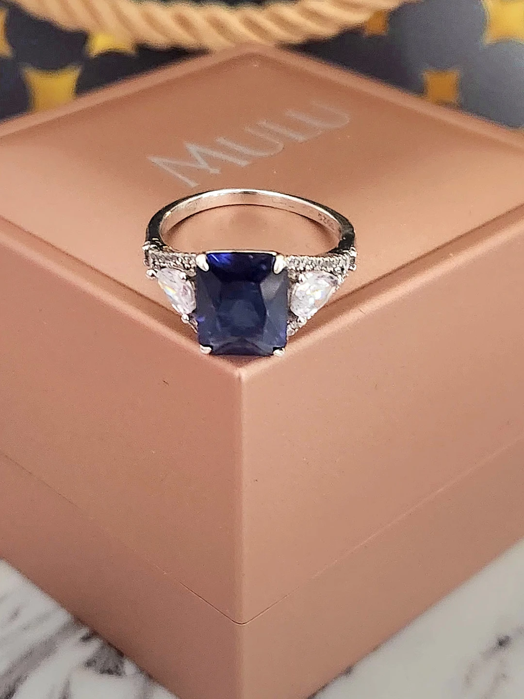 Like-new MULU Ring - Mother's Day gift
