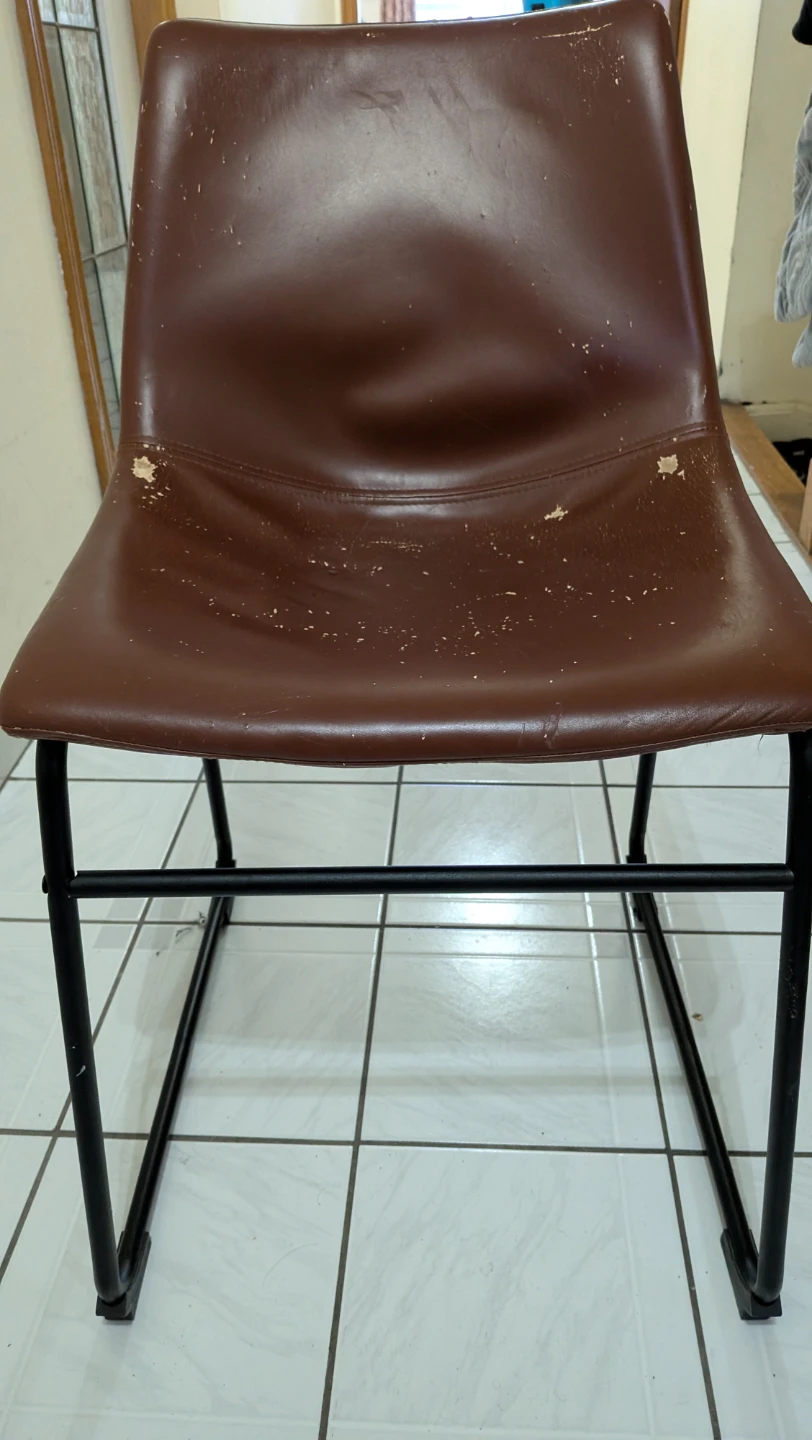 Structube chair 🧡