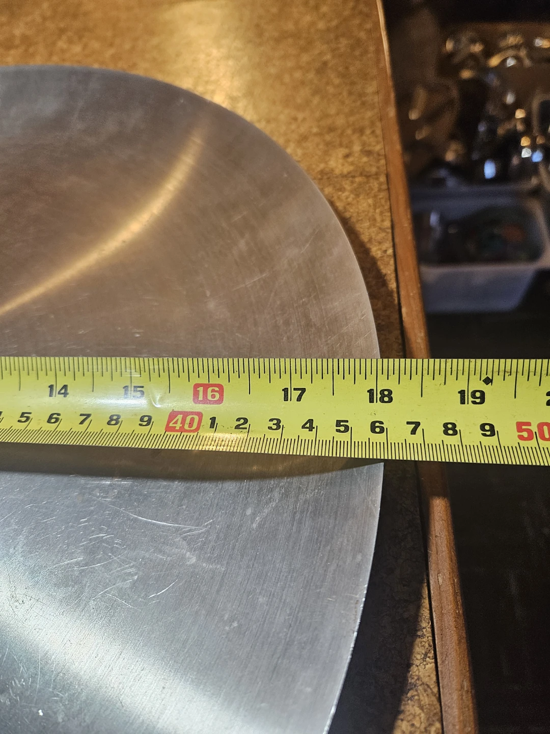 Round Metal Pizza Peel - photo 3