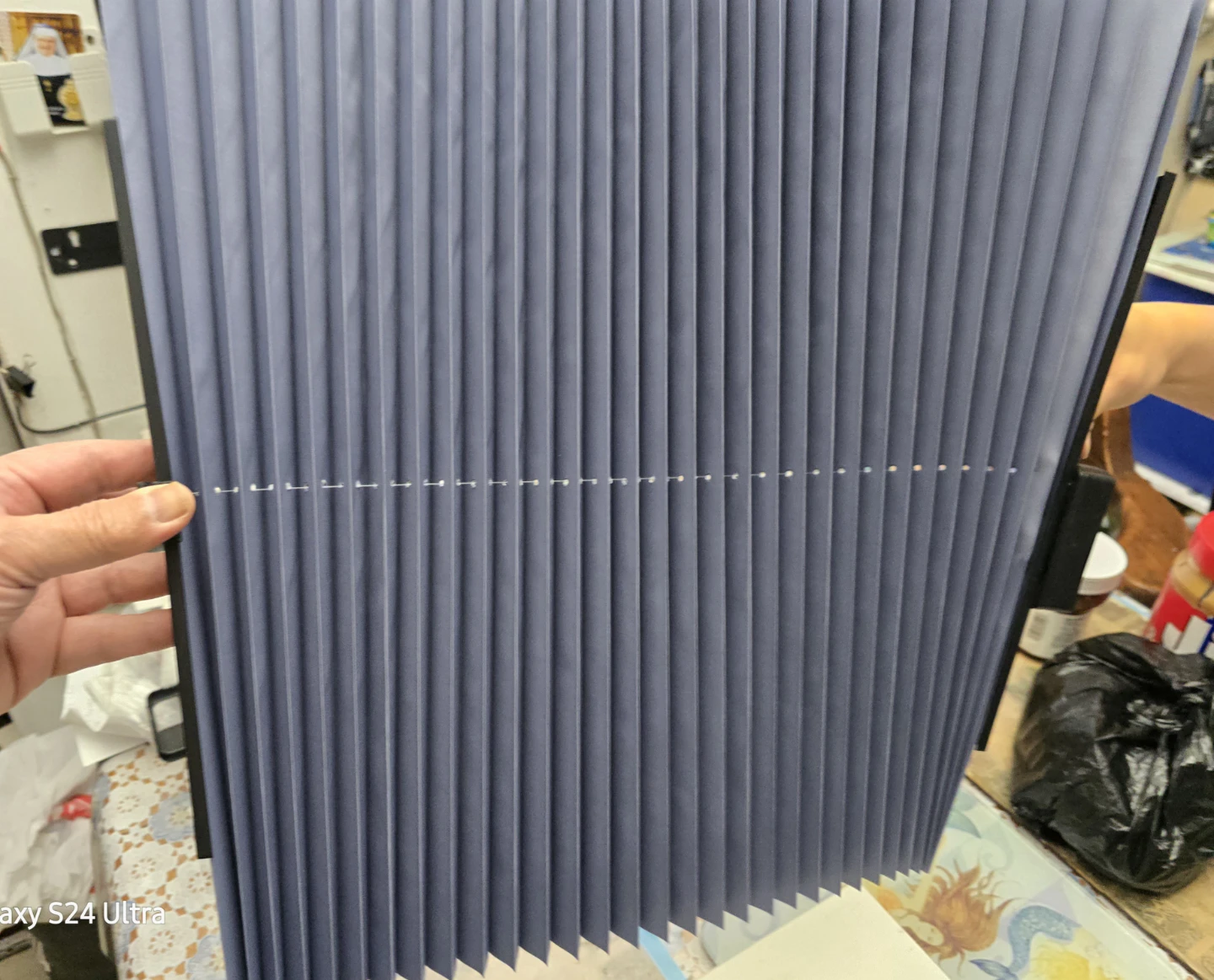 Retractable Car Sunshade 18x47 in. Pleated Heat Shield - photo 2