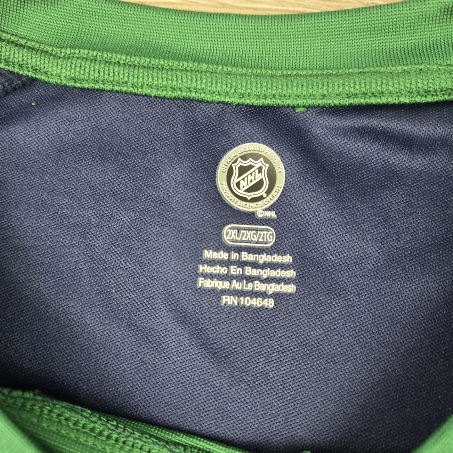 New w tag vancouver Canucks jersey 2XL - photo 2