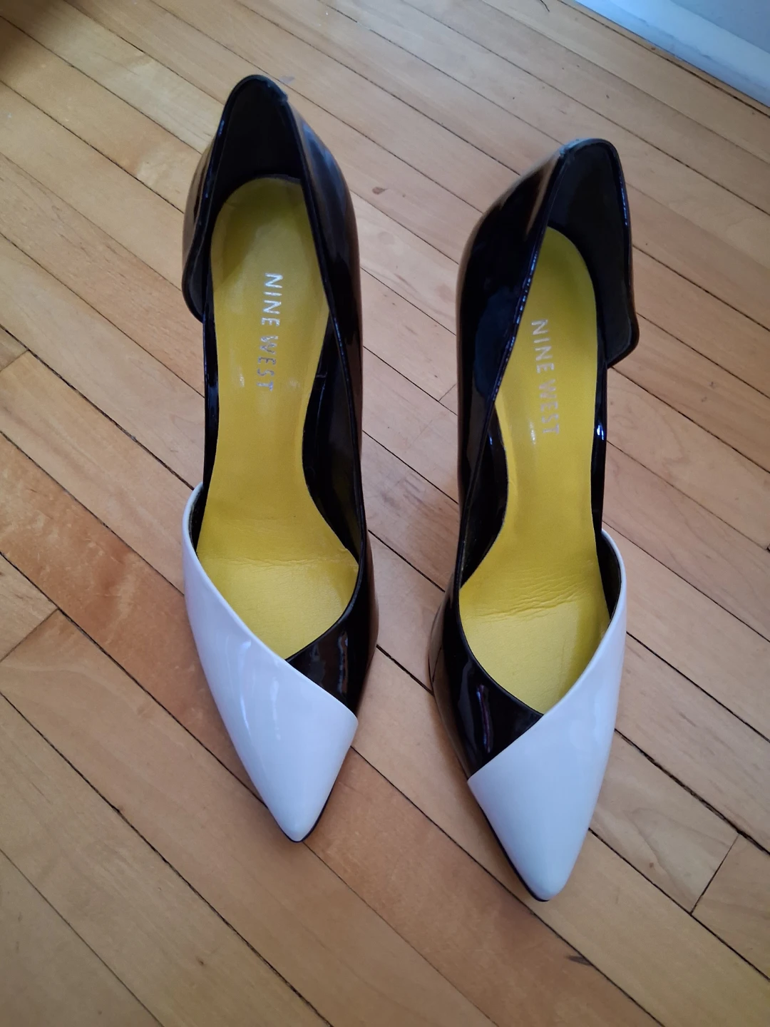 Nine West Women's Black & White Patent Leather Heels Size 7.5 - photo 2