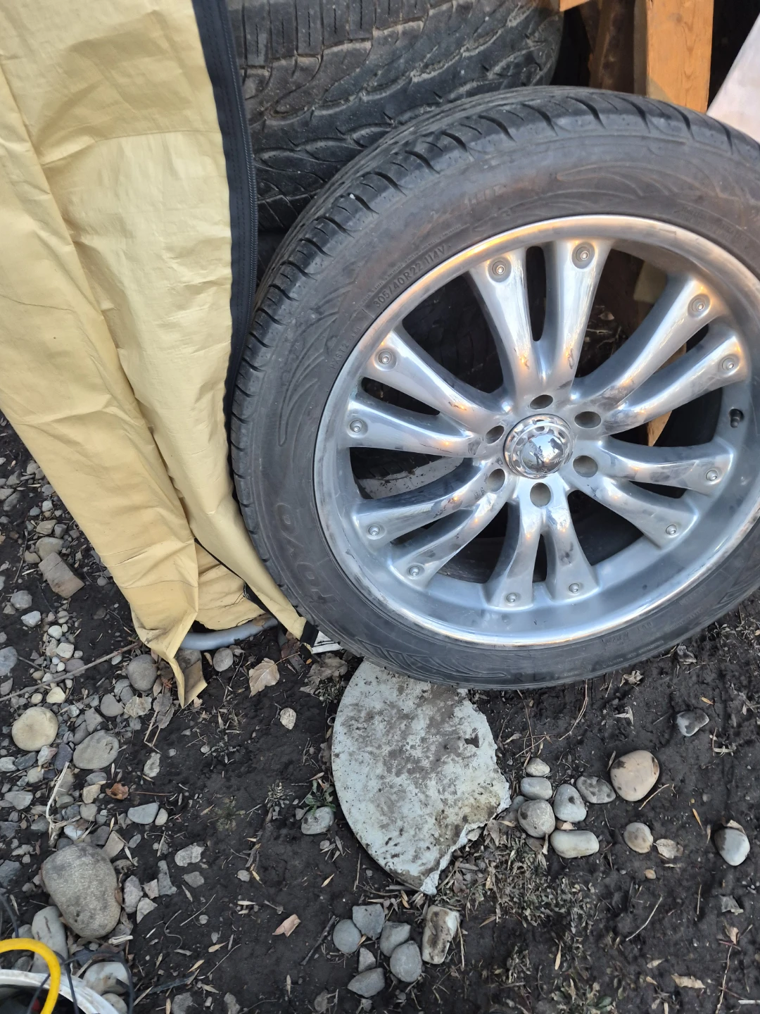 Set of 4 22 inch wheels - photo 2