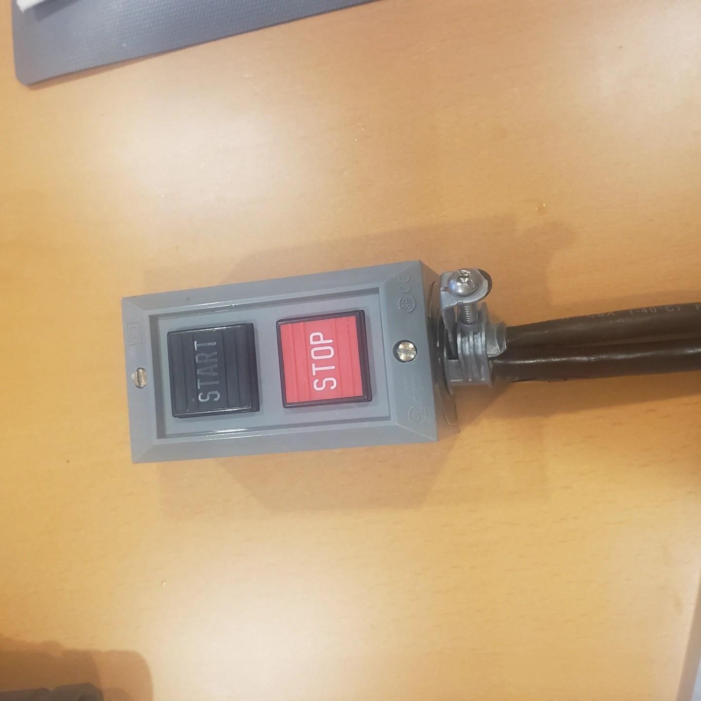 Square D Start-Stop switch - photo 4