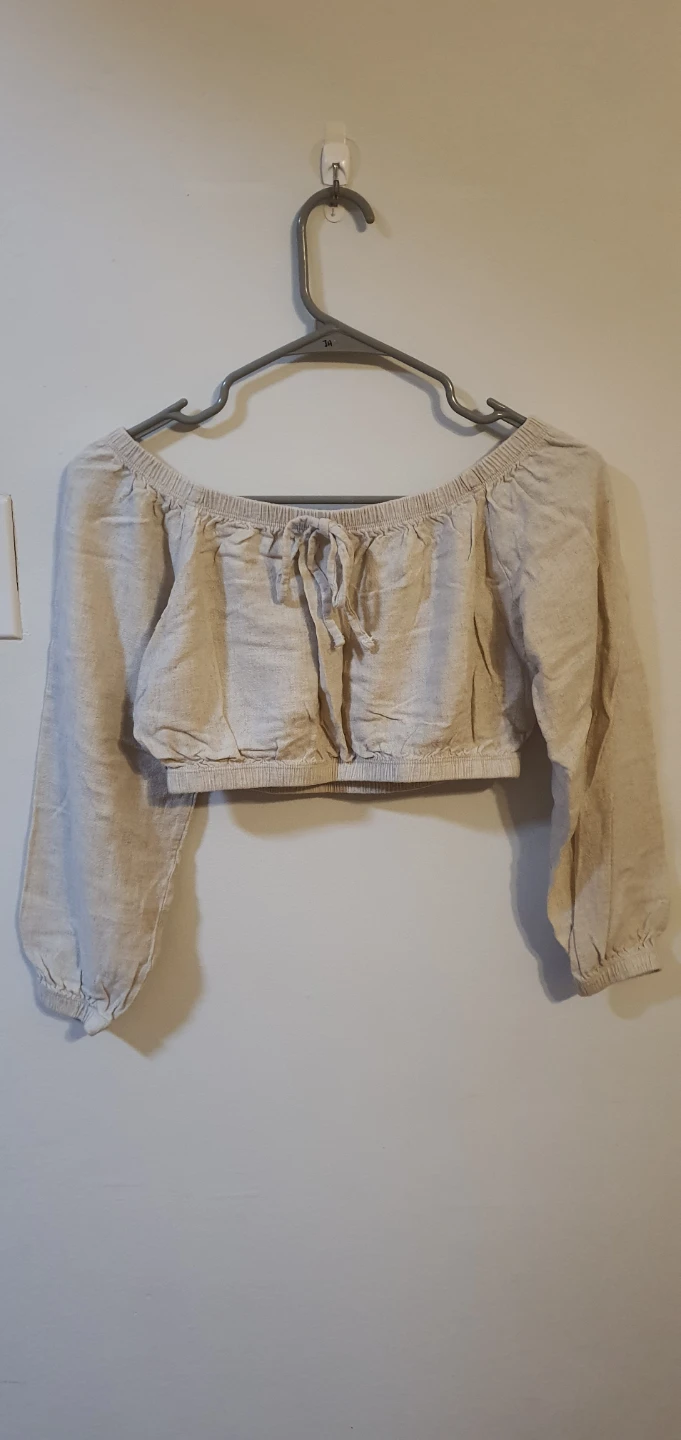 Off-the-Shoulder Peasant Cream Crop Top