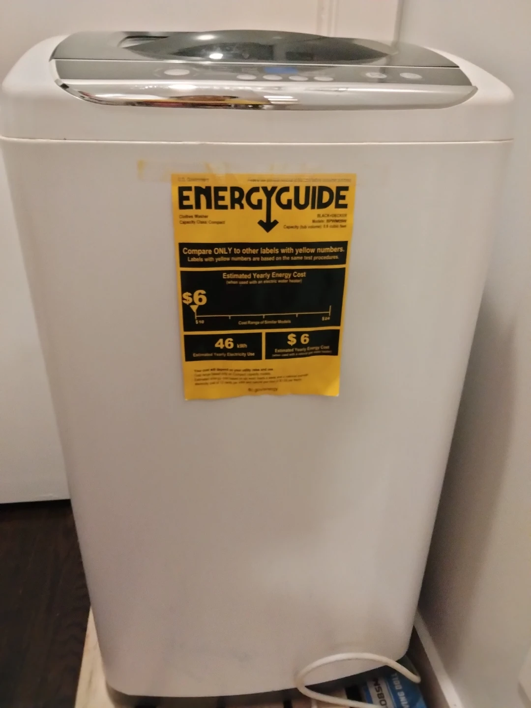 Black+Decker Compact Washing Machine - photo 2