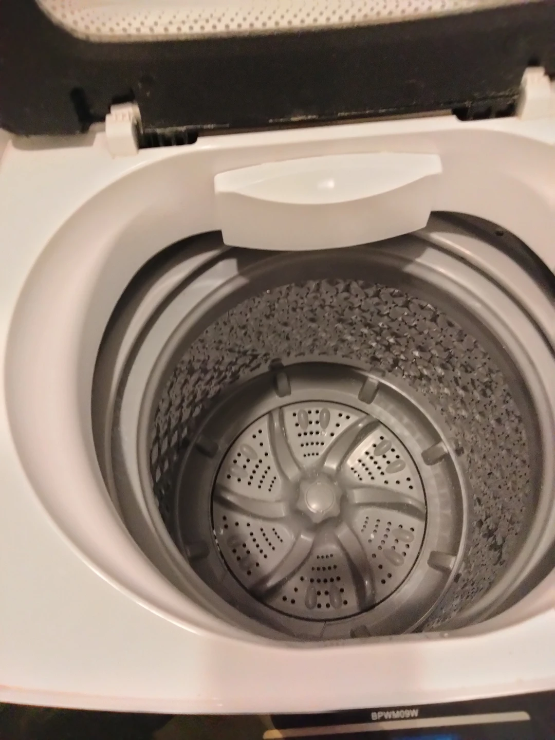 Black+Decker Compact Washing Machine - photo 3