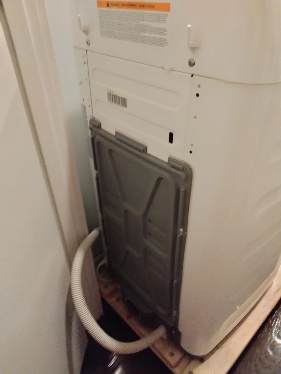 Black+Decker Compact Washing Machine - photo 4