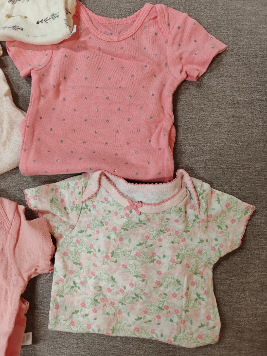 5 Baby Girl Bodysuits - Just Born, Carter's - photo 3