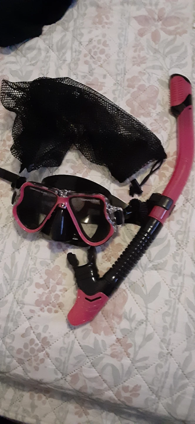 Pink Snorkel Set with Mask and Bag