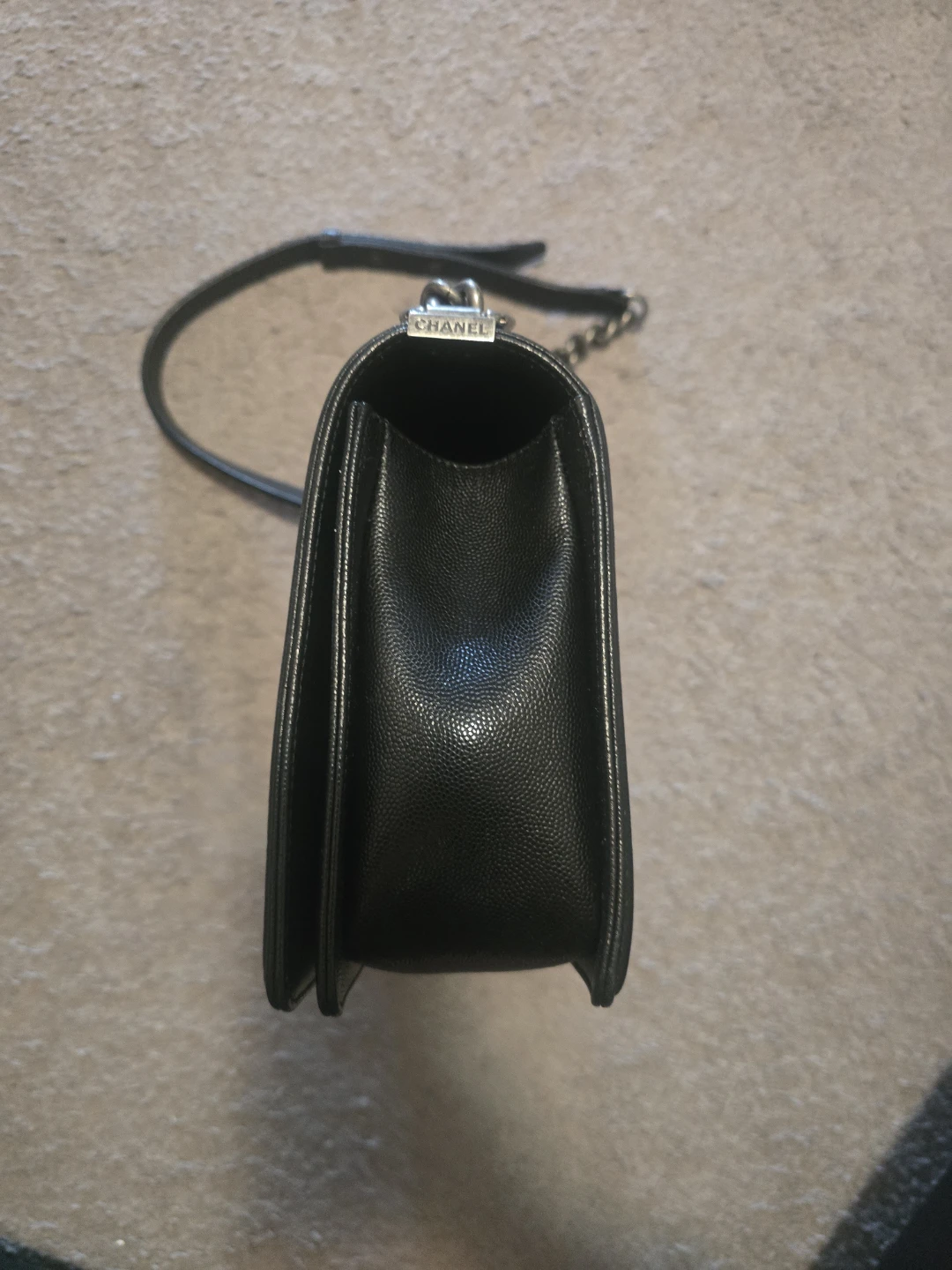 Chanel Black Leather Chevron Flap Bag boy new medium RHW - photo 2