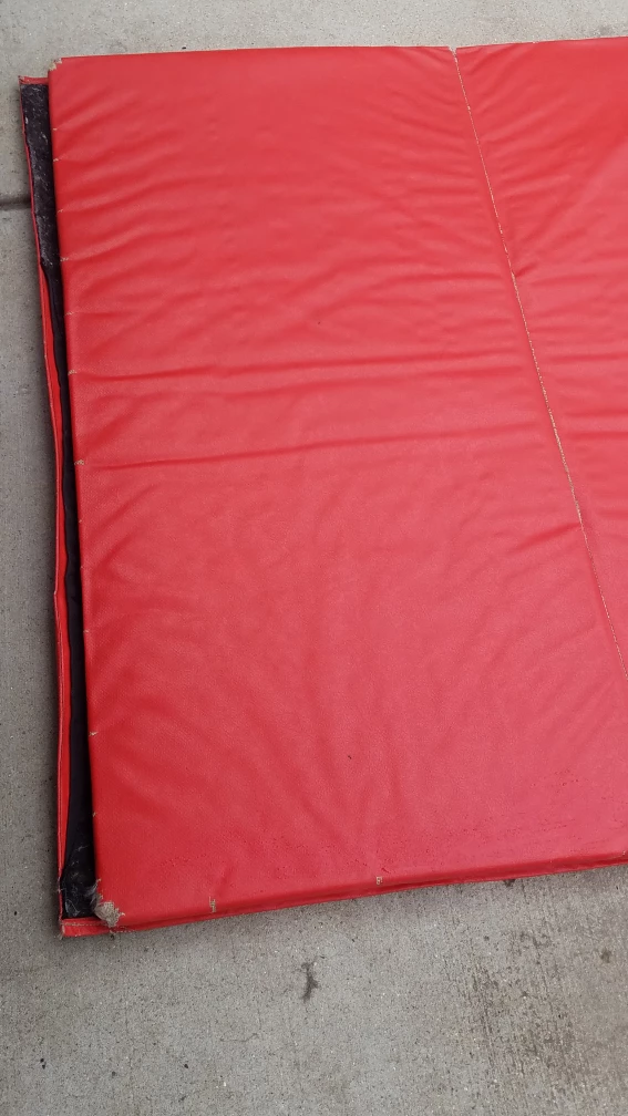 gymnasium mat - photo 2