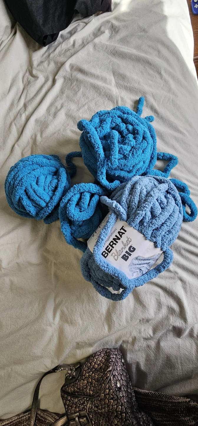 Bernat Blanket Big Yarn - Blue