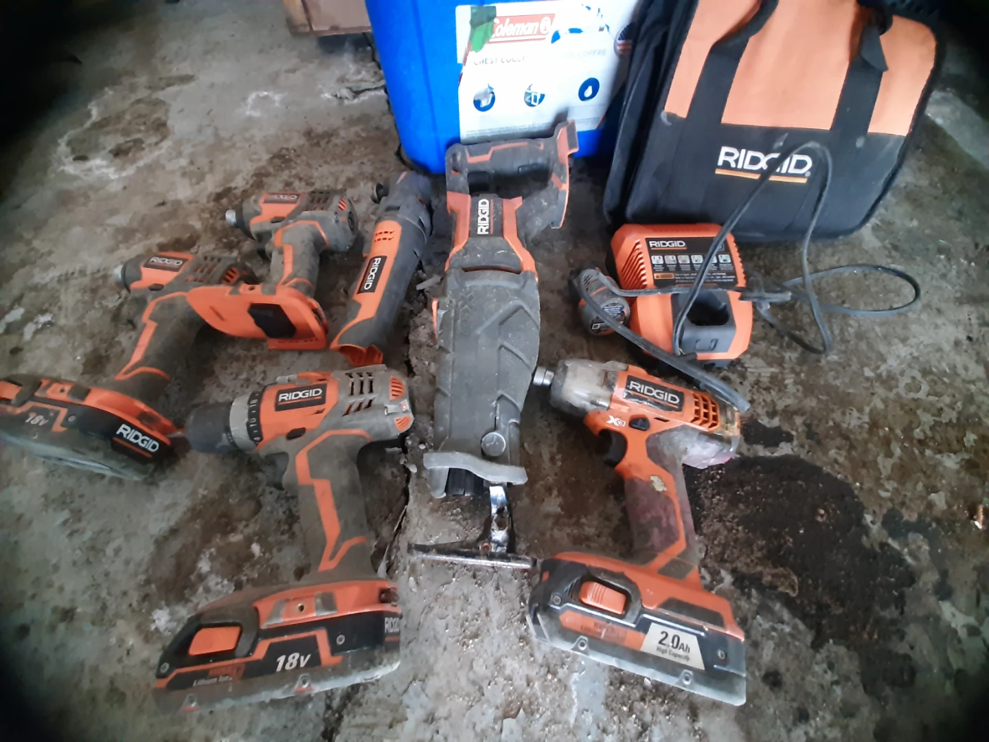 RIDGID 18V Cordless Power Tool Set with Charger and Bag