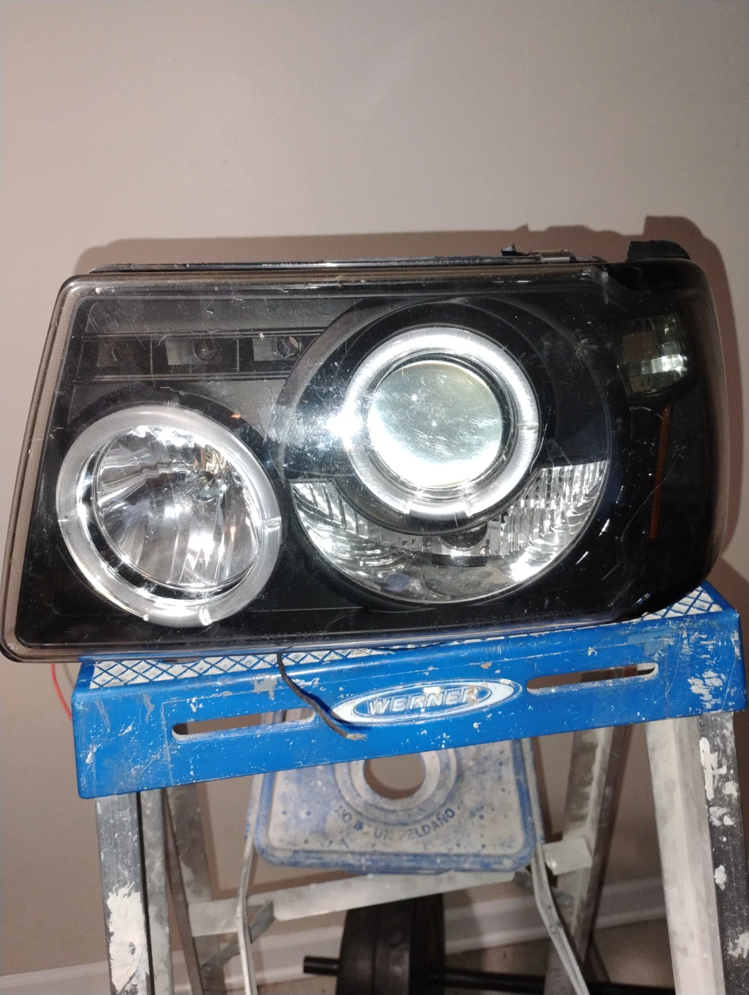 Black Headlight Assembly - photo 3