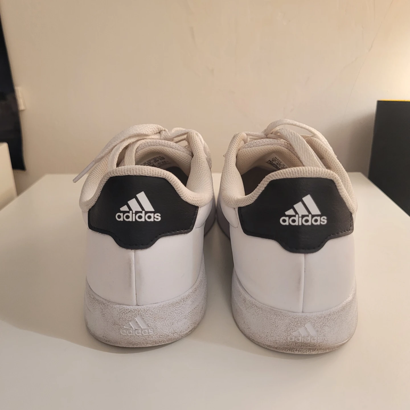 Adidas Sneakers Size 7 - photo 3