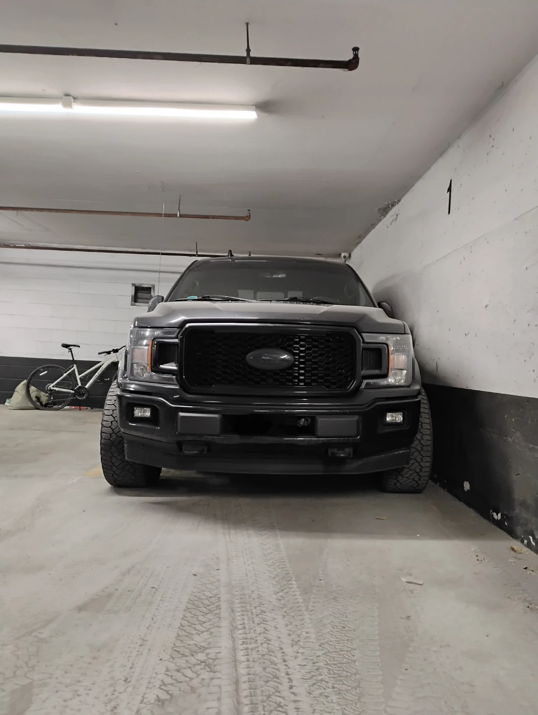 2018 Ford F-150 Truck 189k - photo 2