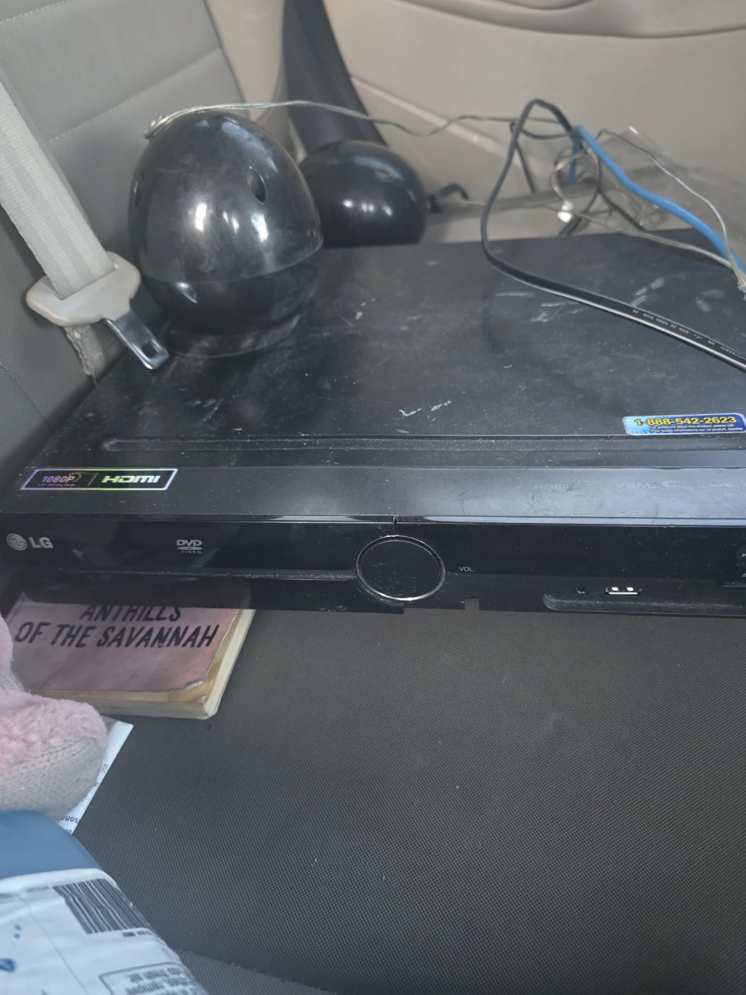 Sony Bravia TV and LG DVD Player with Speaker - photo 2